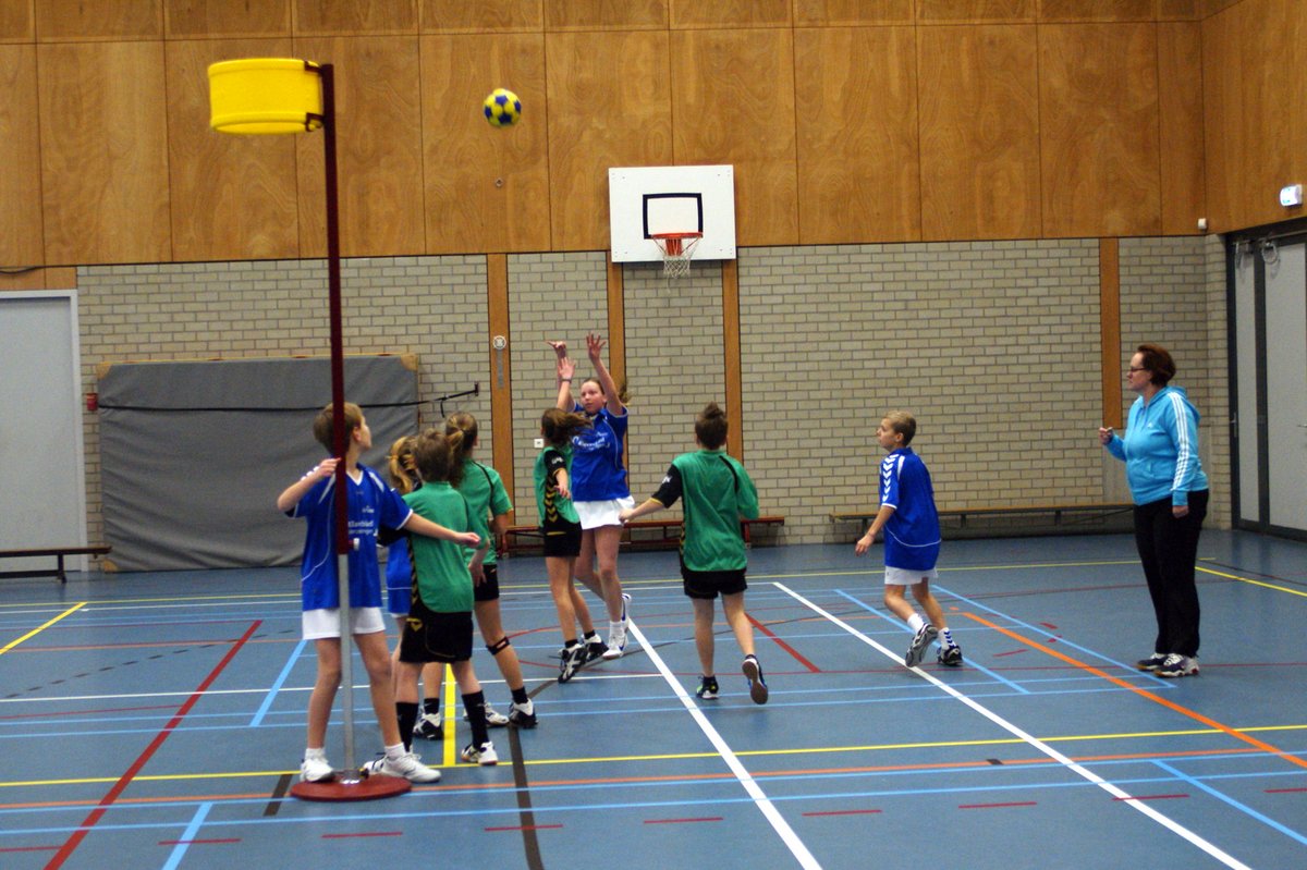 Korfbal D2  4 februari.JPG